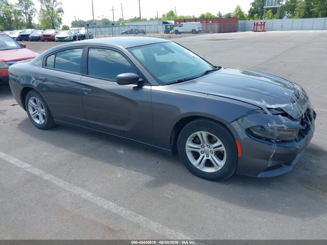 45440619 :رقم المزاد ، 2C3CDXBG5JH180274 vin ، 2018 Dodge Charger Sxt Rwd مزاد بيع