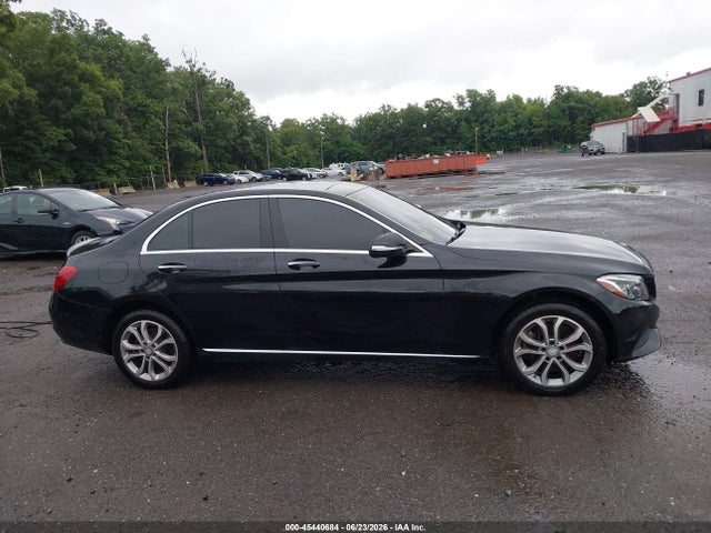 Продаж на аукціоні авто 2015 Mercedes-benz C 300 4matic, vin: 55SWF4KBXFU071147, номер лоту: 45440684