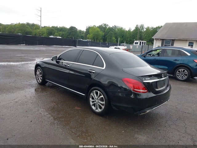 Продаж на аукціоні авто 2015 Mercedes-benz C 300 4matic, vin: 55SWF4KBXFU071147, номер лоту: 45440684