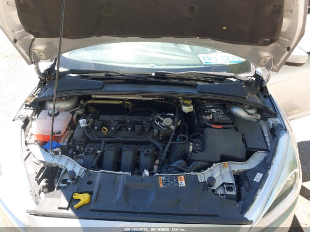 Ford FOCUS SE 2018 1FADP3K23JL206979 Image 10