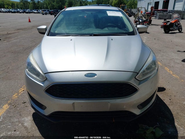 Ford FOCUS SE 2018 1FADP3K23JL206979 Image 12