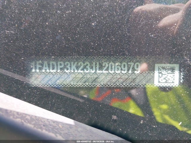 Ford FOCUS SE 2018 1FADP3K23JL206979 Image 9
