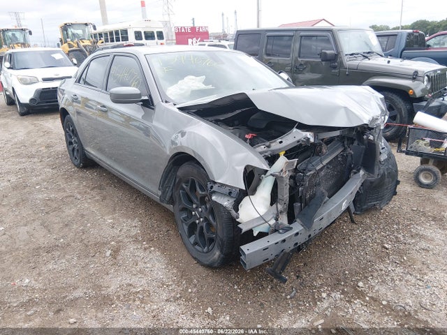 45440760 :رقم المزاد ، 2C3CCAGG8HH612956 vin ، 2017 Chrysler 300 300s Awd مزاد بيع
