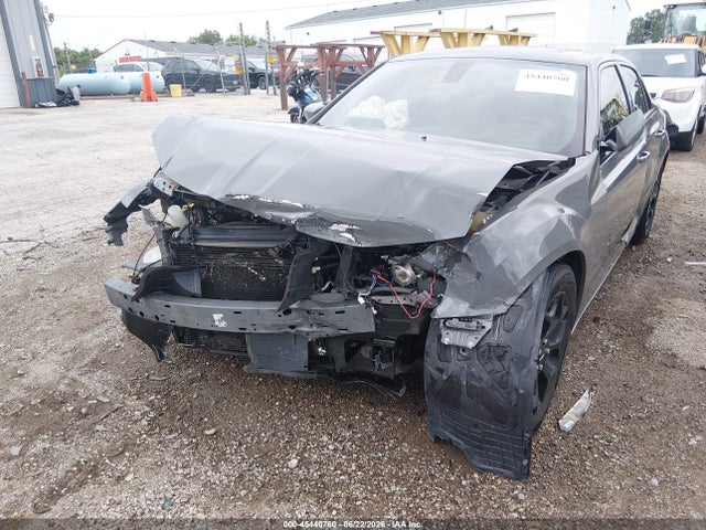 45440760 :رقم المزاد ، 2C3CCAGG8HH612956 vin ، 2017 Chrysler 300 300s Awd مزاد بيع