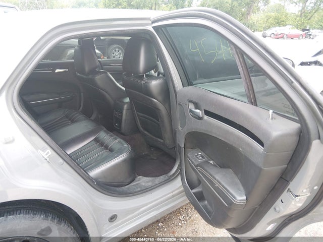 45440760 :رقم المزاد ، 2C3CCAGG8HH612956 vin ، 2017 Chrysler 300 300s Awd مزاد بيع
