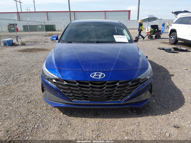 2023 Hyundai Elantra Limited მანქანა იყიდება აუქციონზე, vin: KMHLP4AG6PU582440, აუქციონის ნომერი: 45440762