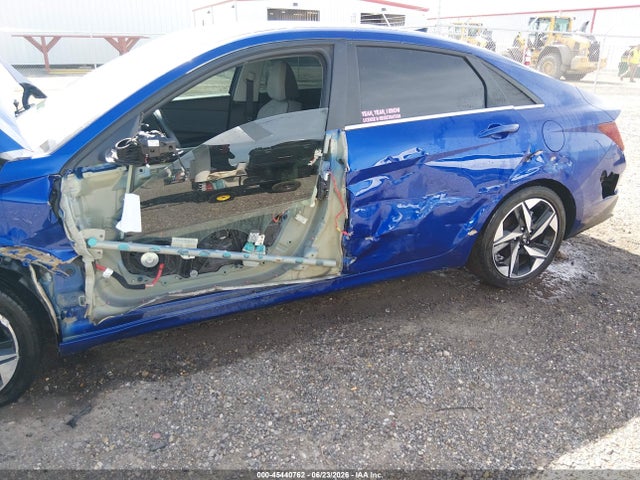 2023 Hyundai Elantra Limited მანქანა იყიდება აუქციონზე, vin: KMHLP4AG6PU582440, აუქციონის ნომერი: 45440762