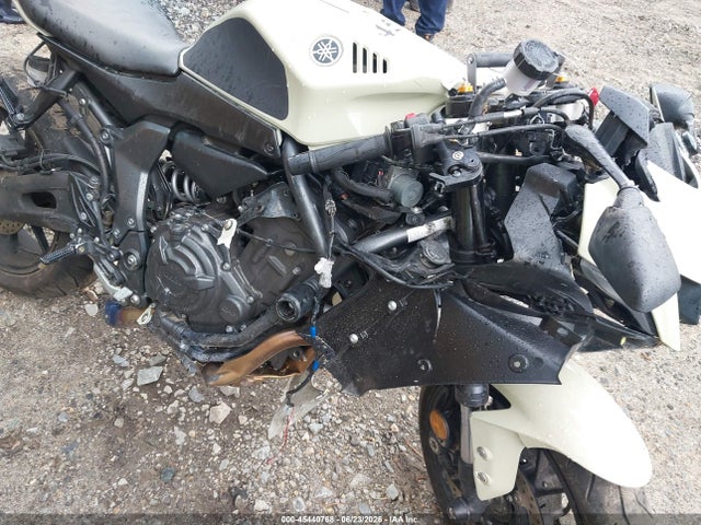 Yamaha Yzfr7 2022 JYARM38E5NA001400 Image 14