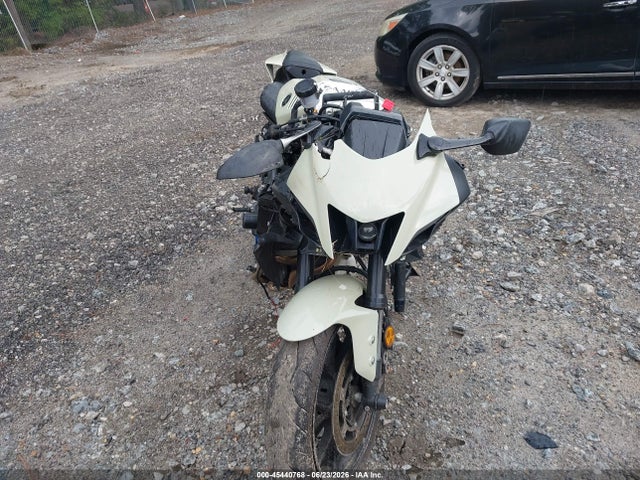 Yamaha Yzfr7 2022 JYARM38E5NA001400 Image 5