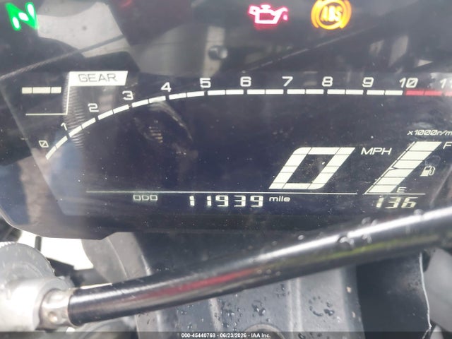 Yamaha Yzfr7 2022 JYARM38E5NA001400 Image 7