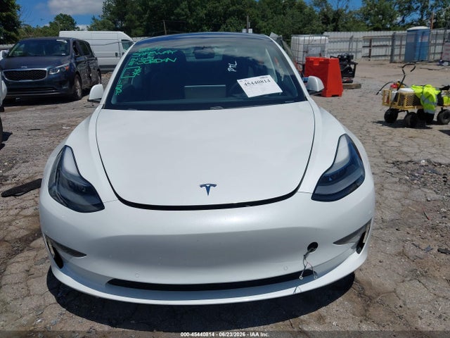 2021 Tesla Model 3 Standard Range Plus Rear-wheel Drive მანქანა იყიდება აუქციონზე, vin: 5YJ3E1EA4MF027196, აუქციონის ნომერი: 45440814
