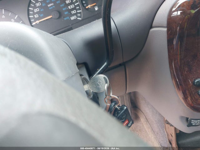 45440871 :رقم المزاد ، 1C4GP54RXVB436480 vin ، 1997 Chrysler Town & Country Lx مزاد بيع