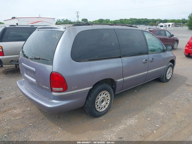 45440871 :رقم المزاد ، 1C4GP54RXVB436480 vin ، 1997 Chrysler Town & Country Lx مزاد بيع