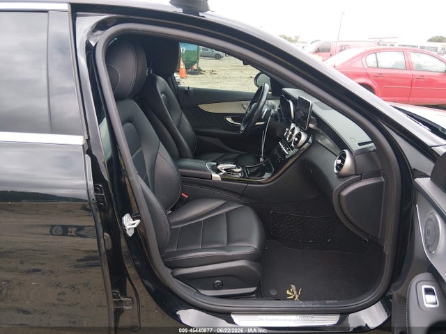 45440877 :رقم المزاد ، 55SWF6GB2FU030838 vin ، 2015 Mercedes-benz C 400 4matic مزاد بيع