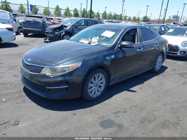 KIA OPTIMA EX 2018 5XXGU4L30JG180645 Image 2