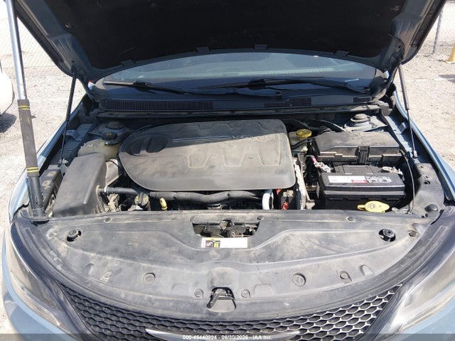 45440994 :رقم المزاد ، 1C3CCCBG7FN597969 vin ، 2015 Chrysler 200 S مزاد بيع