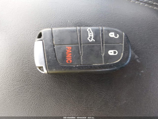 45440994 :رقم المزاد ، 1C3CCCBG7FN597969 vin ، 2015 Chrysler 200 S مزاد بيع