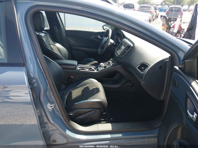 45440994 :رقم المزاد ، 1C3CCCBG7FN597969 vin ، 2015 Chrysler 200 S مزاد بيع