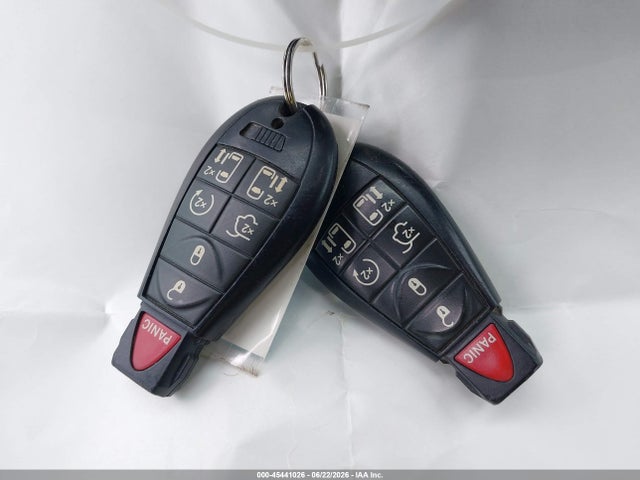 45441026 :رقم المزاد ، 2C4RC1GG2CR135756 vin ، 2012 Chrysler Town & Country Limited مزاد بيع