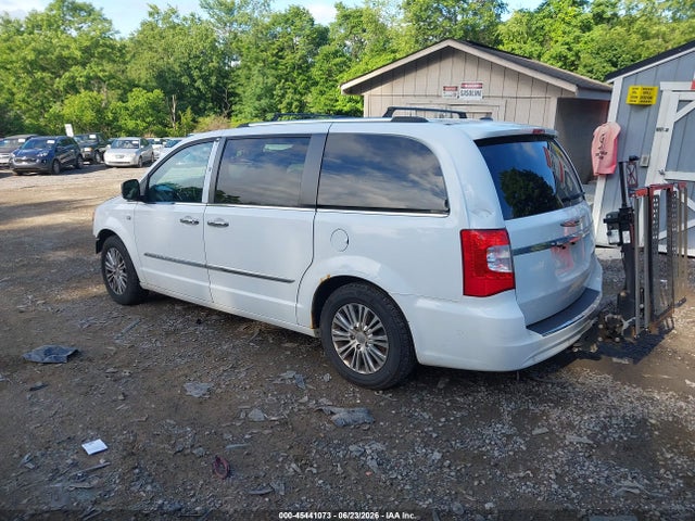 Продаж на аукціоні авто 2014 Chrysler Town & Country Touring-l 30th Anniversary, vin: 2C4RC1CG0ER297569, номер лоту: 45441073