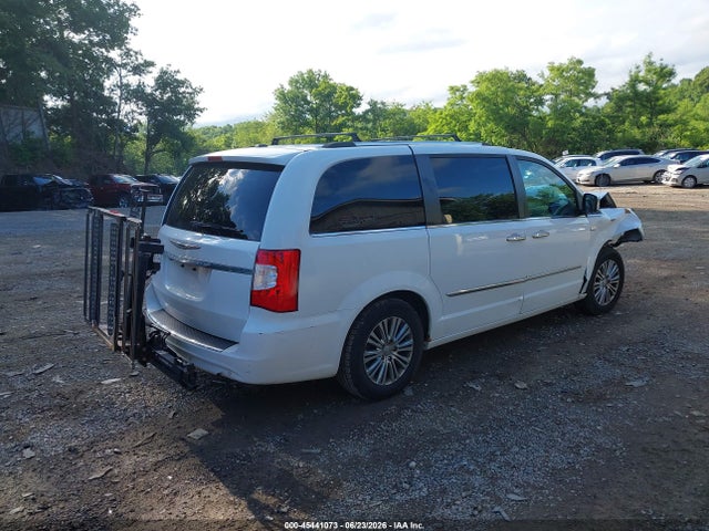 Продаж на аукціоні авто 2014 Chrysler Town & Country Touring-l 30th Anniversary, vin: 2C4RC1CG0ER297569, номер лоту: 45441073