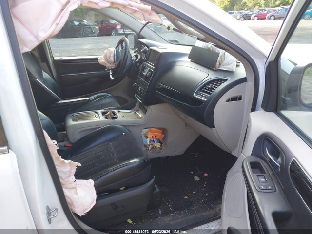 Продаж на аукціоні авто 2014 Chrysler Town & Country Touring-l 30th Anniversary, vin: 2C4RC1CG0ER297569, номер лоту: 45441073