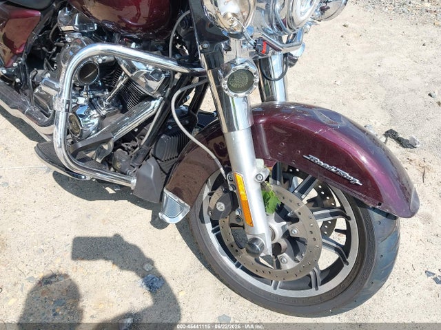 45441115 :رقم المزاد ، 1HD1FBC12JB647832 vin ، 2018 Harley-davidson Flhr Road King مزاد بيع