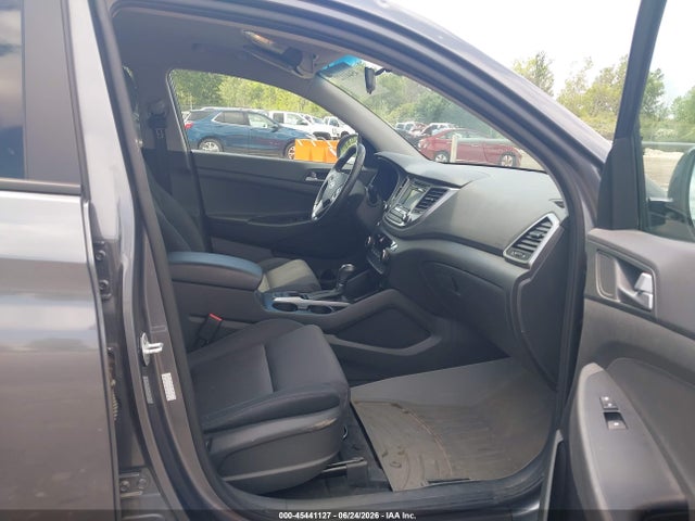 Auction sale of the 2017 Hyundai Tucson Sport, vin: KM8J3CA28HU293806, lot number: 45441127