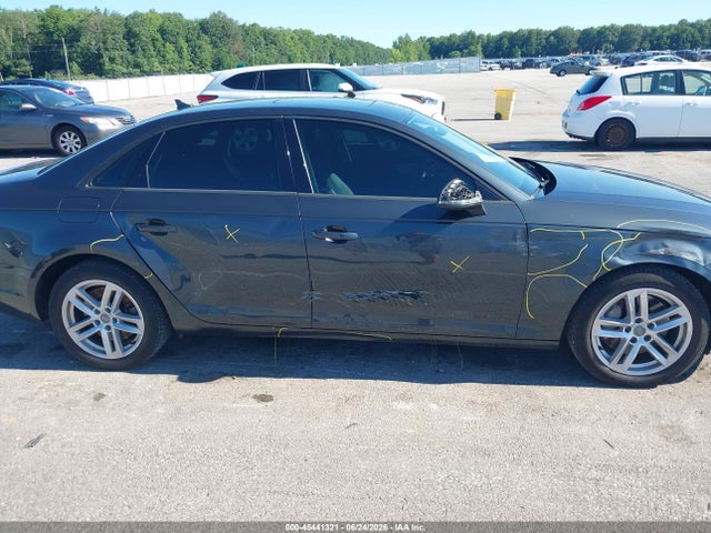 2017 Audi A4 Premium მანქანა იყიდება აუქციონზე, vin: WAUANAF45HN010413, აუქციონის ნომერი: 45441321