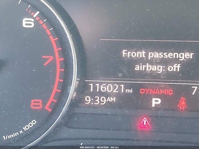 2017 Audi A4 Premium მანქანა იყიდება აუქციონზე, vin: WAUANAF45HN010413, აუქციონის ნომერი: 45441321