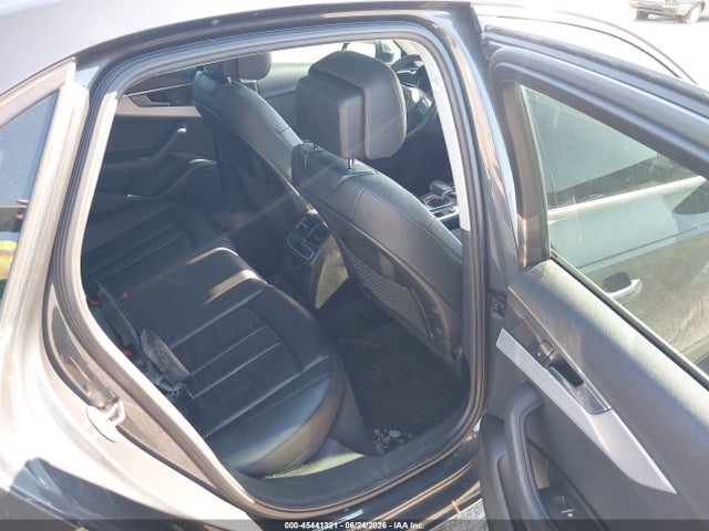 2017 Audi A4 Premium მანქანა იყიდება აუქციონზე, vin: WAUANAF45HN010413, აუქციონის ნომერი: 45441321