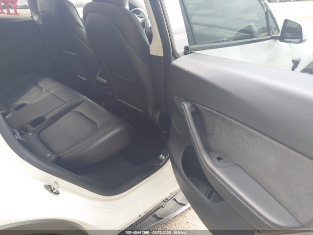 Продажа на аукционе авто 2024 Tesla Model Y Long Range Single Motor Rear-wheel Drive/rwd, vin: 7SAYGDED7RF055032, номер лота: 45441366