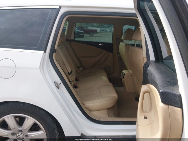Продажа на аукционе авто 2007 Volkswagen Passat 2.0t, vin: WVWLK73CX7E104515, номер лота: 45441395