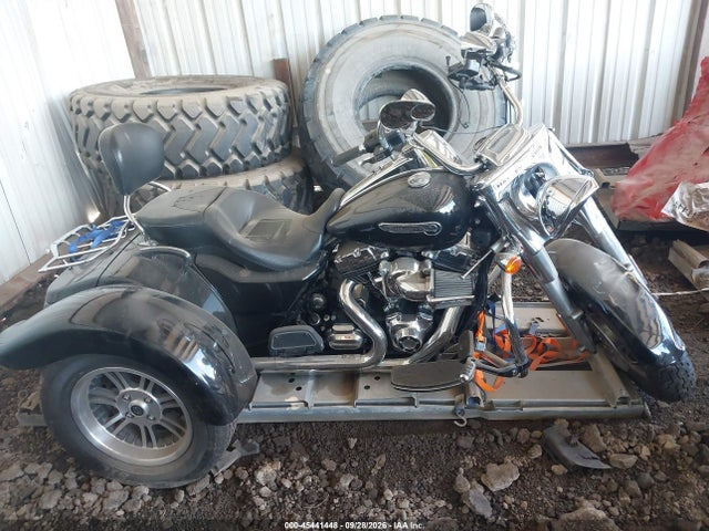 Harley-Davidson Flrt Free Wheeler 2015 1HD1MCM14FB850643 Image 11