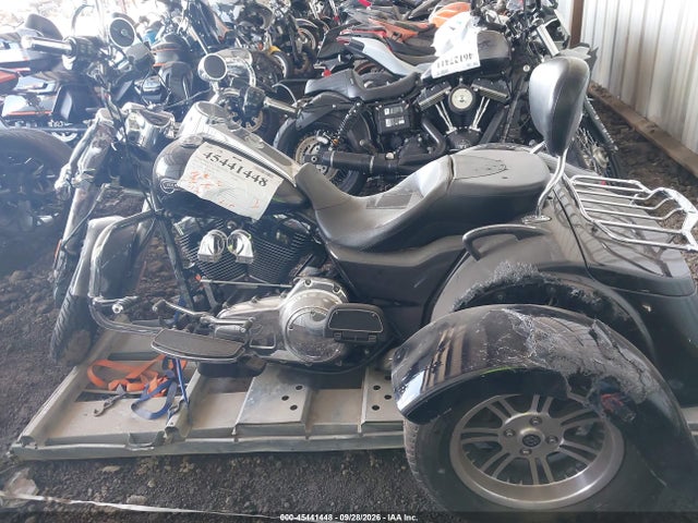 Harley-Davidson Flrt Free Wheeler 2015 1HD1MCM14FB850643 Image 12