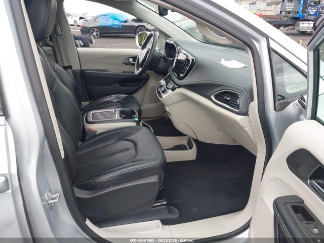 Продаж на аукціоні авто 2022 Chrysler Pacifica Touring L, vin: 2C4RC1BG1NR160738, номер лоту: 45441465