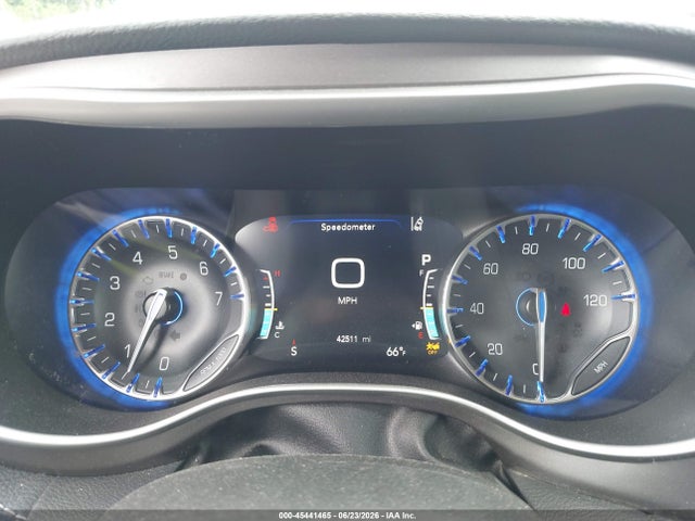 Продаж на аукціоні авто 2022 Chrysler Pacifica Touring L, vin: 2C4RC1BG1NR160738, номер лоту: 45441465