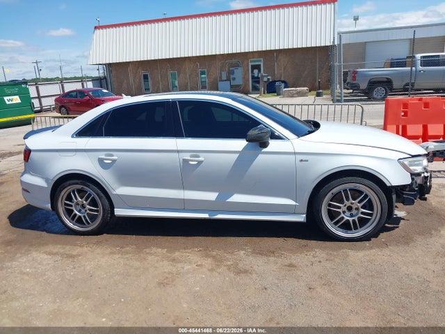 45441468 :رقم المزاد ، WAUJ8GFF7H1008391 vin ، 2017 Audi A3 Premium Plus مزاد بيع