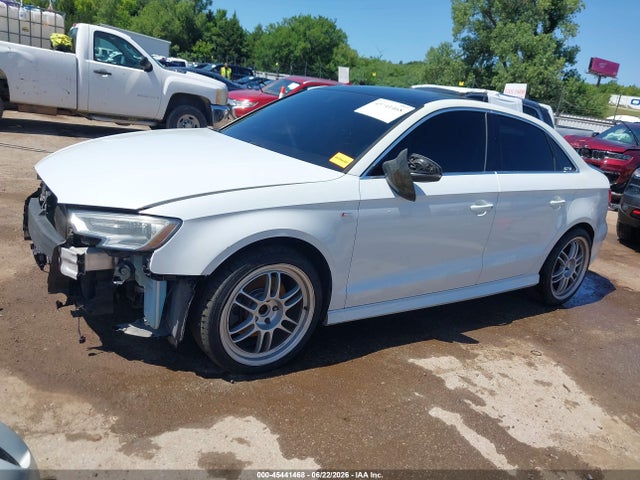 45441468 :رقم المزاد ، WAUJ8GFF7H1008391 vin ، 2017 Audi A3 Premium Plus مزاد بيع