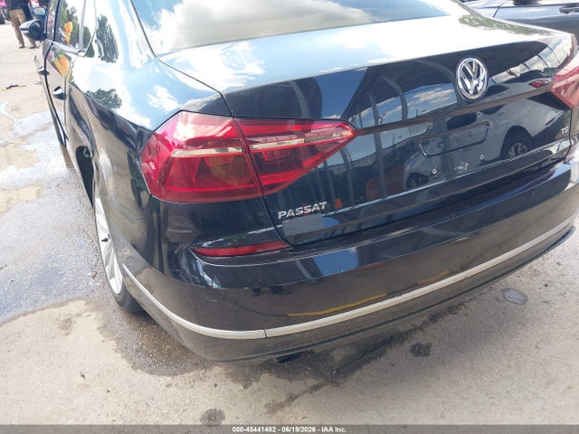 Aukcja sprzedaży 2019 Volkswagen Passat 2.0t Wolfsburg Edition, vin: 1VWLA7A38KC010110, numer aukcji: 45441482