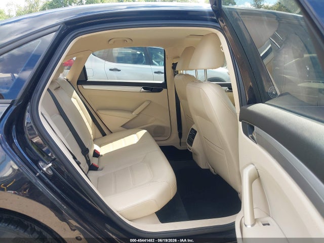 Aukcja sprzedaży 2019 Volkswagen Passat 2.0t Wolfsburg Edition, vin: 1VWLA7A38KC010110, numer aukcji: 45441482