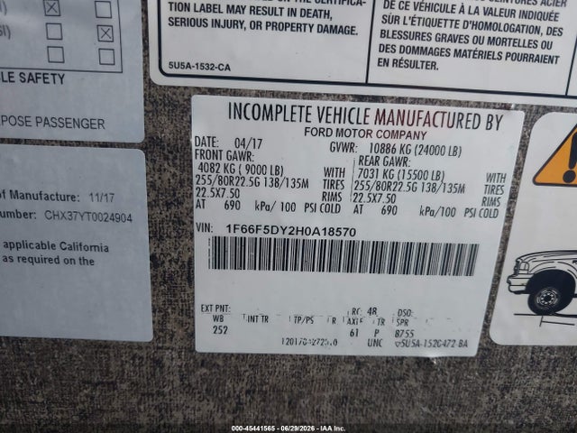 Ford F53 2017 1F66F5DY2H0A18570 Image 9