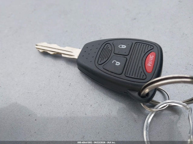 45441582 :رقم المزاد ، 1C3CCBAB5DN686422 vin ، 2013 Chrysler 200 Lx مزاد بيع