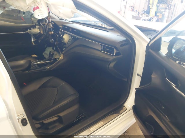 45441632 :رقم المزاد ، 4T1G11AK3LU975361 vin ، 2020 Toyota Camry Se مزاد بيع