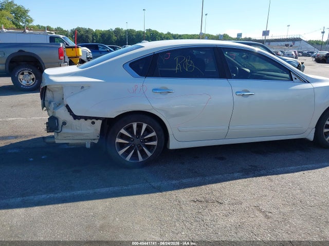 2016 Nissan Altima 2.5 Sv მანქანა იყიდება აუქციონზე, vin: 1N4AL3AP8GC198737, აუქციონის ნომერი: 45441741