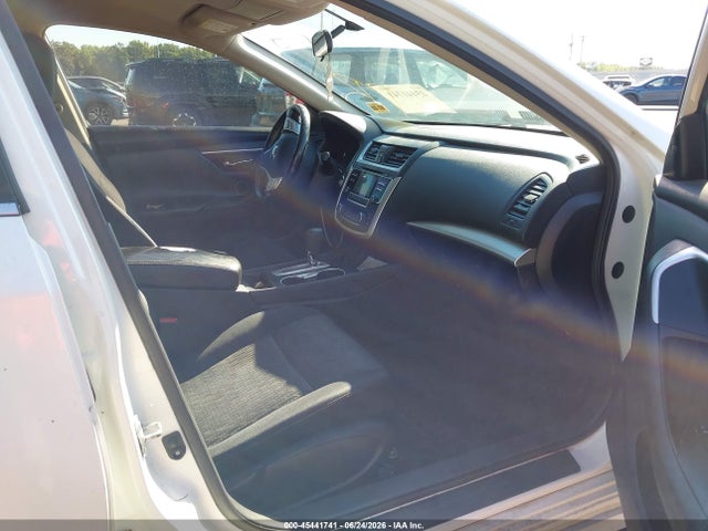 2016 Nissan Altima 2.5 Sv მანქანა იყიდება აუქციონზე, vin: 1N4AL3AP8GC198737, აუქციონის ნომერი: 45441741