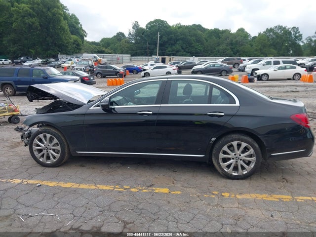 45441817 :رقم المزاد ، WDDZF4KB7HA255011 vin ، 2017 Mercedes-benz E 300 4matic مزاد بيع