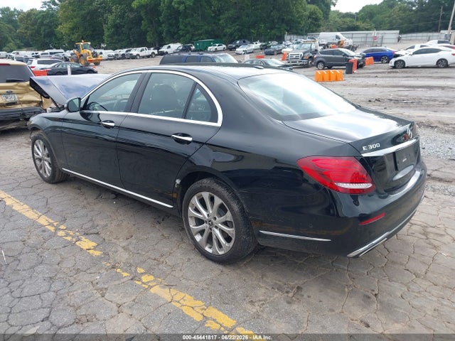 45441817 :رقم المزاد ، WDDZF4KB7HA255011 vin ، 2017 Mercedes-benz E 300 4matic مزاد بيع