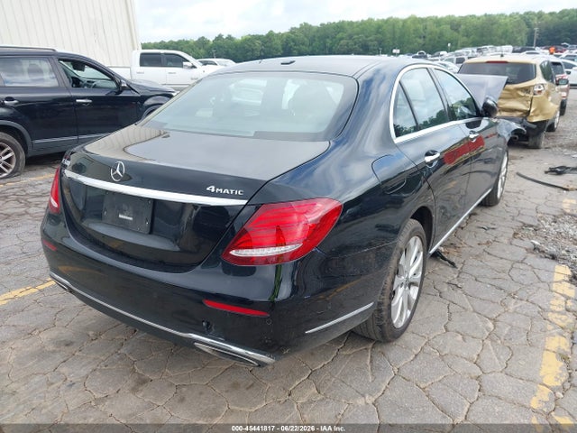 45441817 :رقم المزاد ، WDDZF4KB7HA255011 vin ، 2017 Mercedes-benz E 300 4matic مزاد بيع