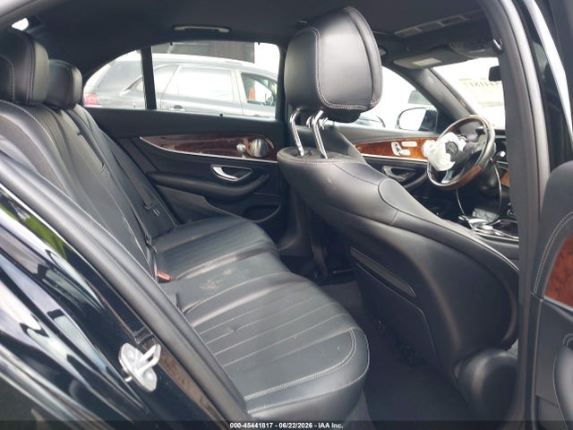 45441817 :رقم المزاد ، WDDZF4KB7HA255011 vin ، 2017 Mercedes-benz E 300 4matic مزاد بيع